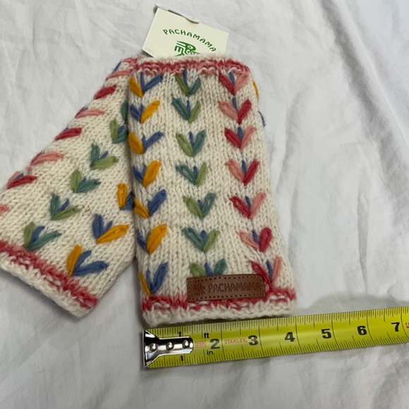 NWT Hand Knit and Embroidered Hand Warmers Fair Trade by Pachamama - Picture 2 of 7